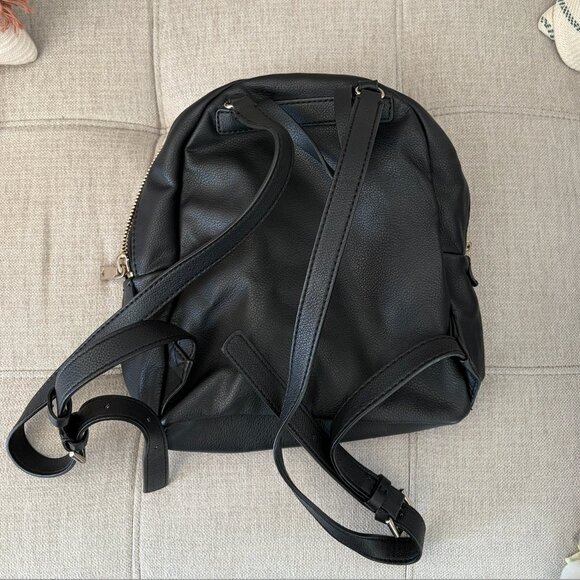 black leather guess backpack Hwbg9006330 Power Play In For Women Ideal for when youre on the go Guess Backpack Purse Guess Los